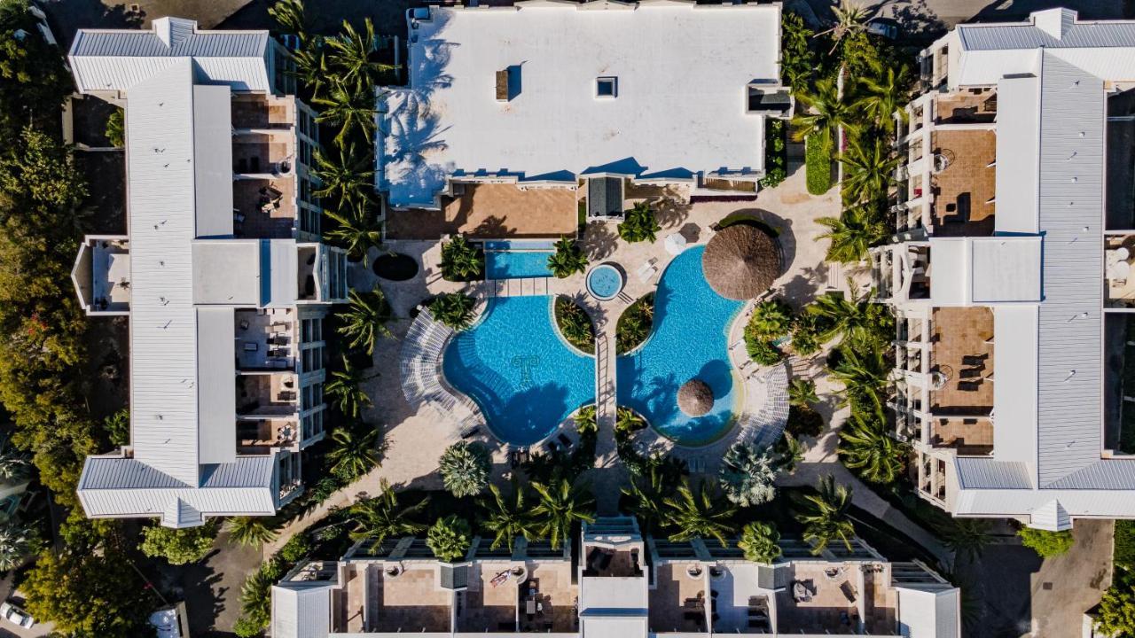 The Atrium Resort Grace Bay Esterno foto