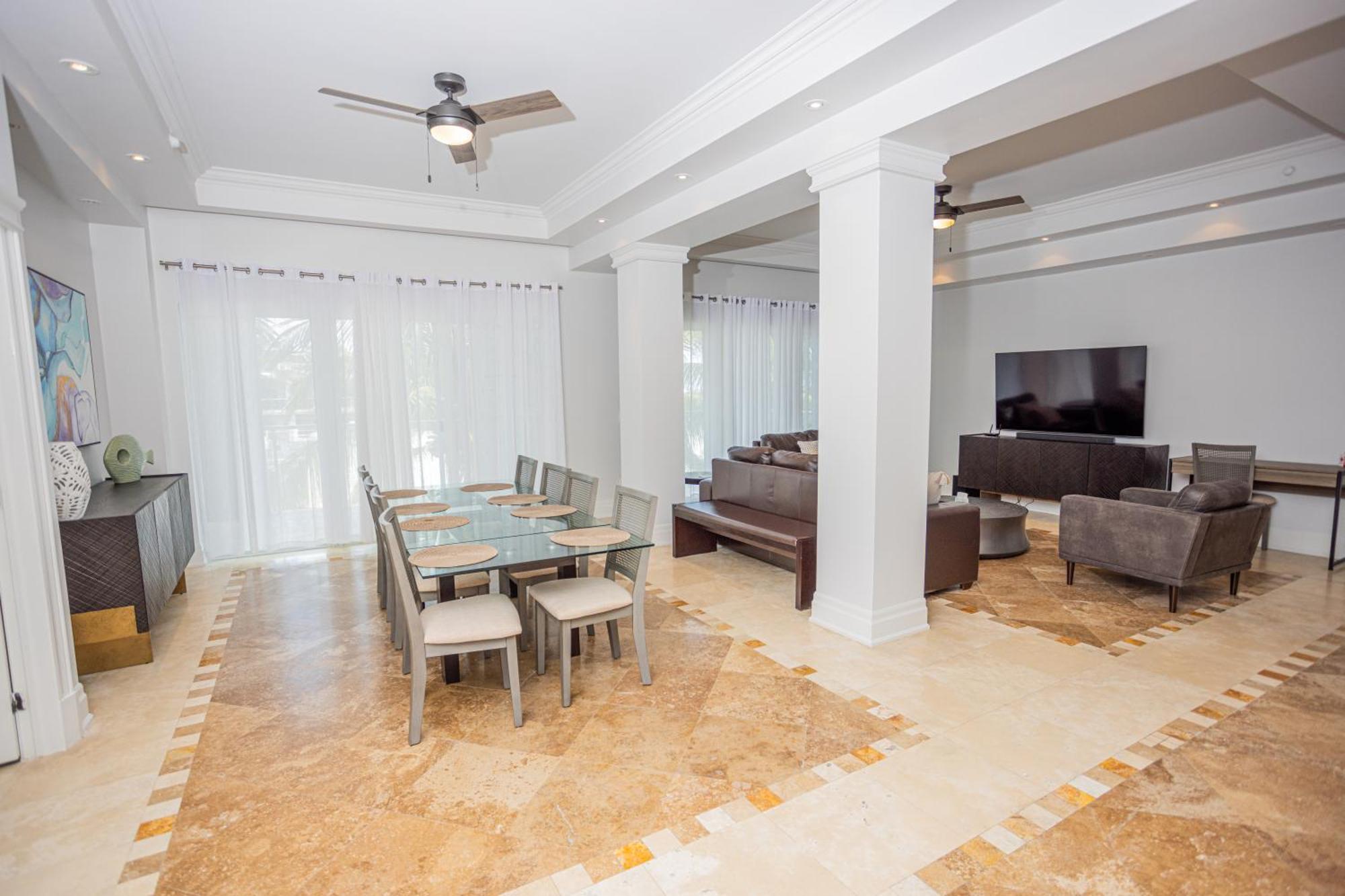 The Atrium Resort Grace Bay Esterno foto
